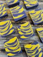 Load image into Gallery viewer, Passion Fruit Soap
